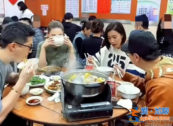 竇驍何超蓮4月18日舉行婚禮是真的嗎 網(wǎng)友們紛紛祝福