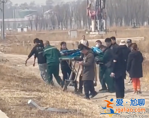 網(wǎng)紅張雷車禍去世!開改裝車狂飆280碼 救護車晚到車毀人亡
