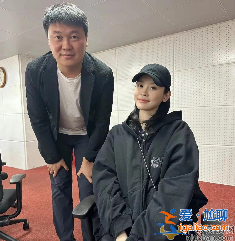 奚夢瑤近況曝光!現(xiàn)身北大讀工商管理 網(wǎng)友調(diào)侃高中畢業(yè)聽得懂嗎