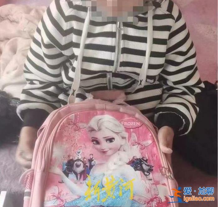 父親稱7歲女兒兩次遭妻子朋友猥褻 涉案男子否認 警方立案后又撤案？