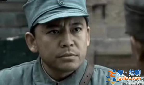 亮劍何政軍曬年輕時候照片!張凱麗貌搶鏡陳小藝明媚動人