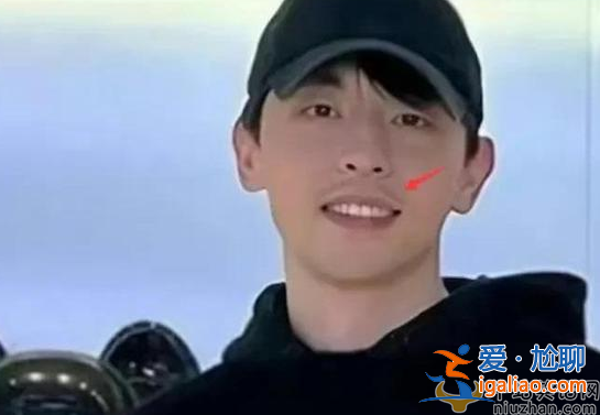 鄧倫現(xiàn)在怎么樣了 鄧倫為什么退出娛樂(lè)圈 還能復(fù)出嗎