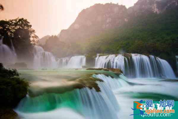 國內(nèi)三四月份適合旅游的地方？