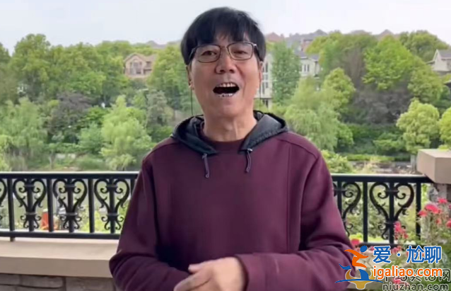 老戲骨范明近況曝光!眼睛凹凸模樣大變 現(xiàn)身國(guó)外陪女兒求學(xué)