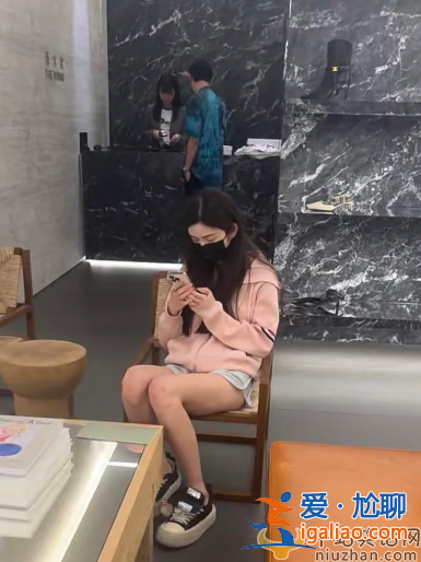 王思聰現(xiàn)在的女友是誰?無縫銜接換新歡女方撞臉孫一寧 網(wǎng)友吐槽腎好