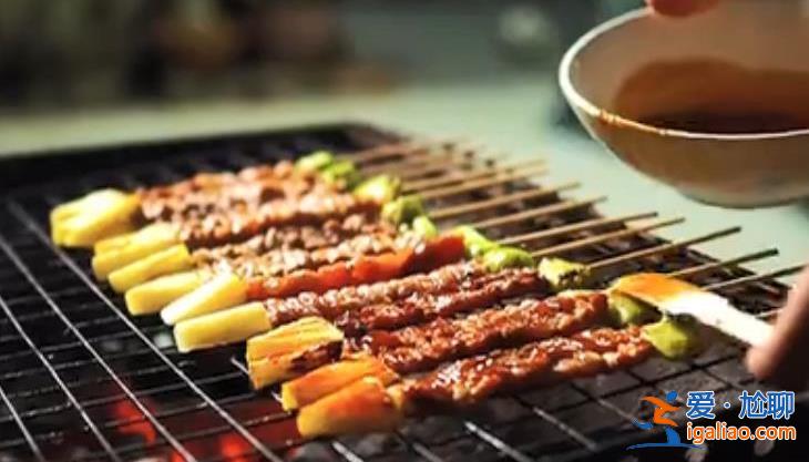 網(wǎng)友稱24人吃淄博燒烤花了760元 吐槽太貴了？