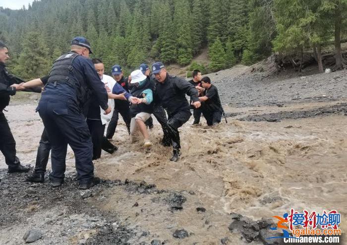 烏魯木齊板房溝景區(qū)突發(fā)融雪性洪水 30名游客被困民警救援？