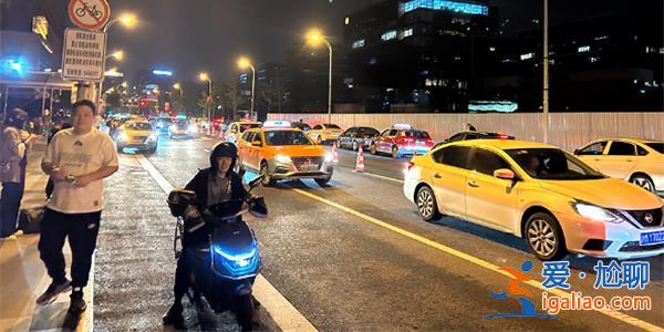 傳統(tǒng)出租車應該如何應對新業(yè)態(tài)的沖擊？