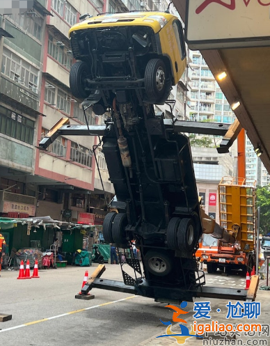 黃渤倪妮拍攝現(xiàn)場突發(fā)事故致8傷，現(xiàn)場畫面曝光太凄慘