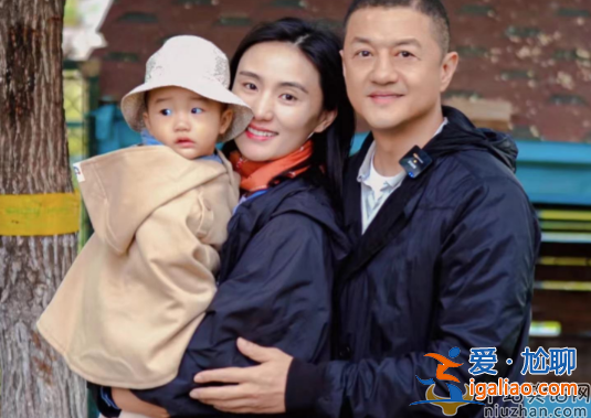 李亞鵬現(xiàn)任妻子是誰(shuí)?和小19歲愛(ài)妻爆發(fā)爭(zhēng)吵，被批大男子主義