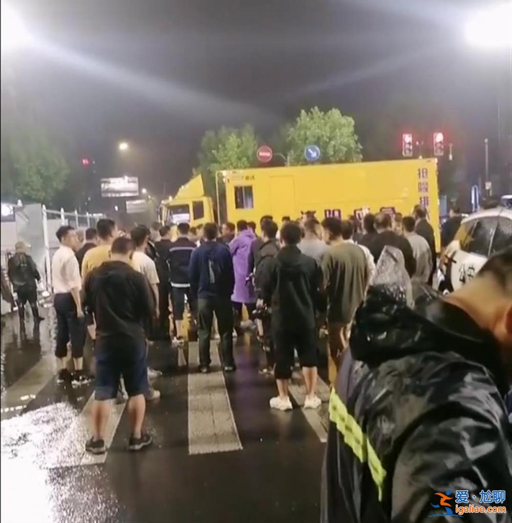 非塌方 系雨水管網(wǎng)漏水？