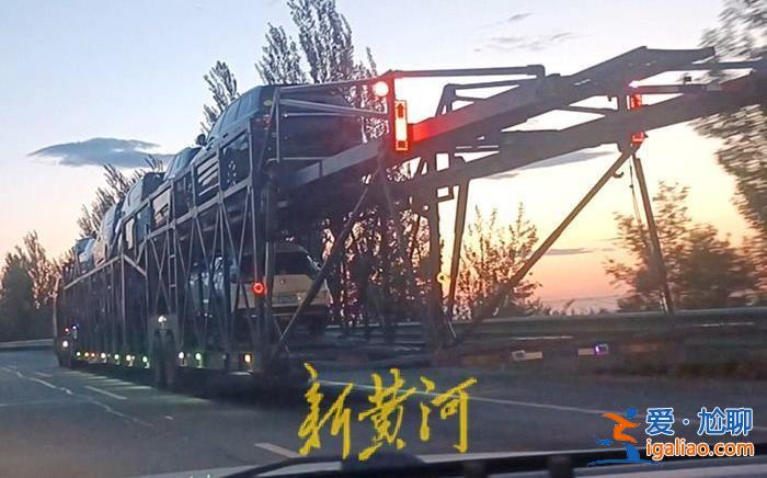 40米長“巨無霸”超國標兩倍 國道收費站不檢查？