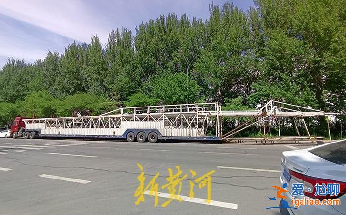 40米長“巨無霸”超國標兩倍 國道收費站不檢查？