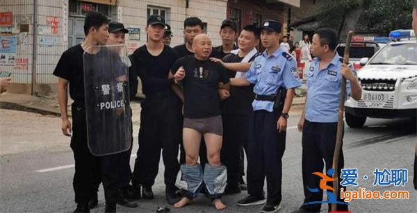 曾春亮案受害者家屬訴民警“網(wǎng)暴”一審開庭，將擇期宣判[網(wǎng)暴]？