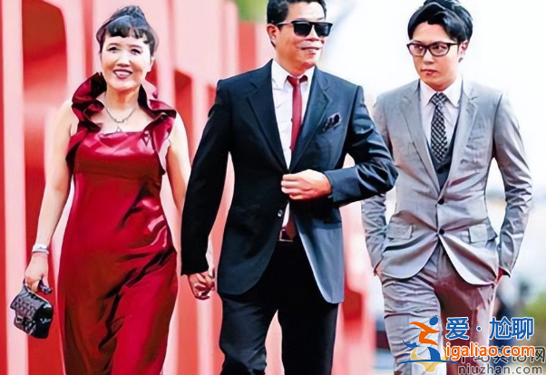 王中軍婚內(nèi)出軌是真的嗎?與美女現(xiàn)身巴黎女方撞臉左小青