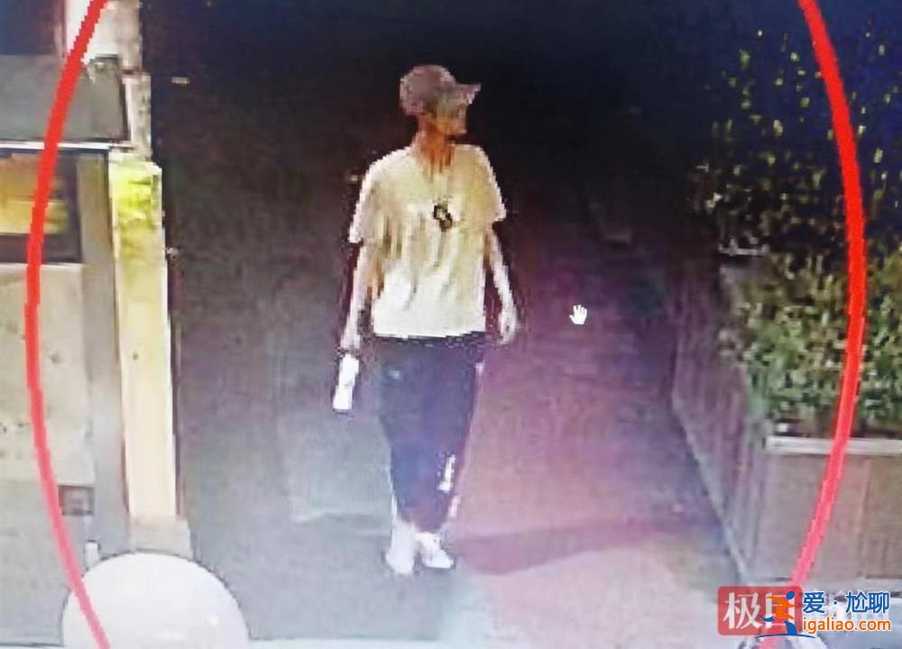 最后身影出現(xiàn)在大橋邊 分?jǐn)?shù)過了二本線？