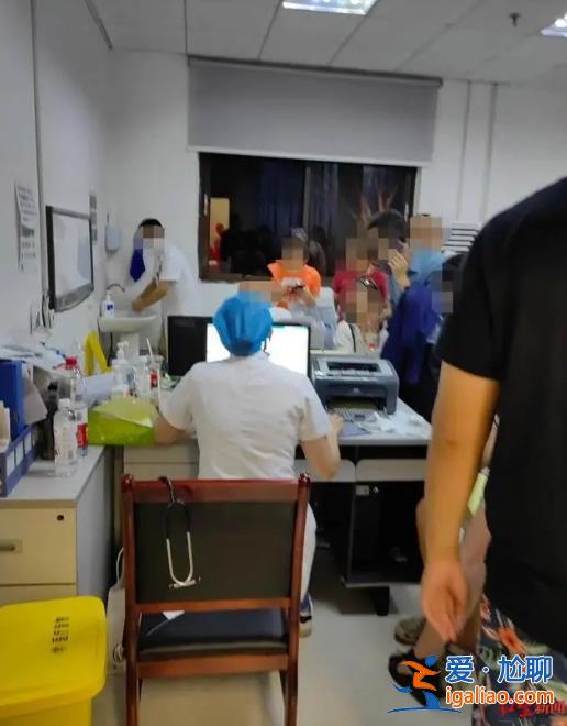 入住近2000元一晚的酒店 12歲女孩遭電梯門電擊 醫(yī)生診斷其心肌受損？