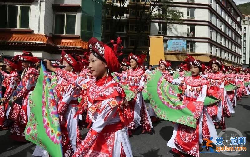 四川阿壩州成立70周年“非遺展演”開(kāi)幕？