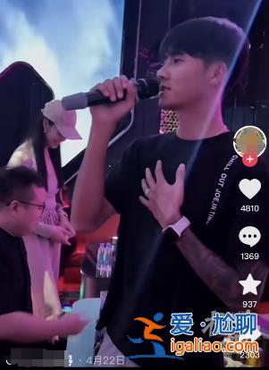 不要再抱有任何幻想？