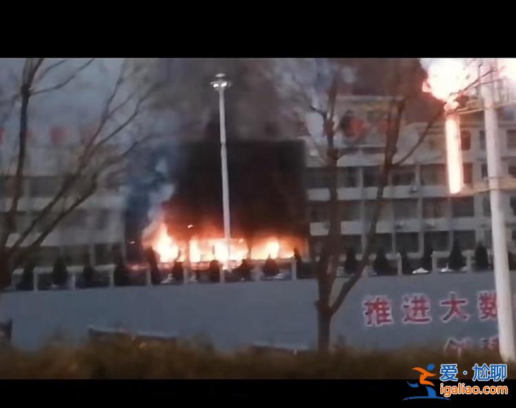 事發(fā)時(shí)系早班工人上班時(shí)間？