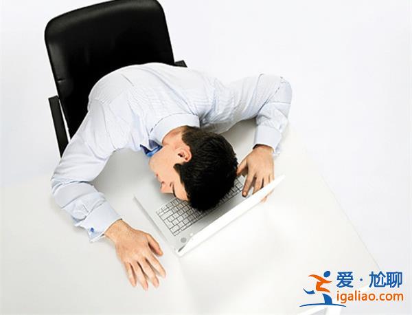 21歲大學生徹夜直播后猝死，公司回應相關信息[徹夜]？