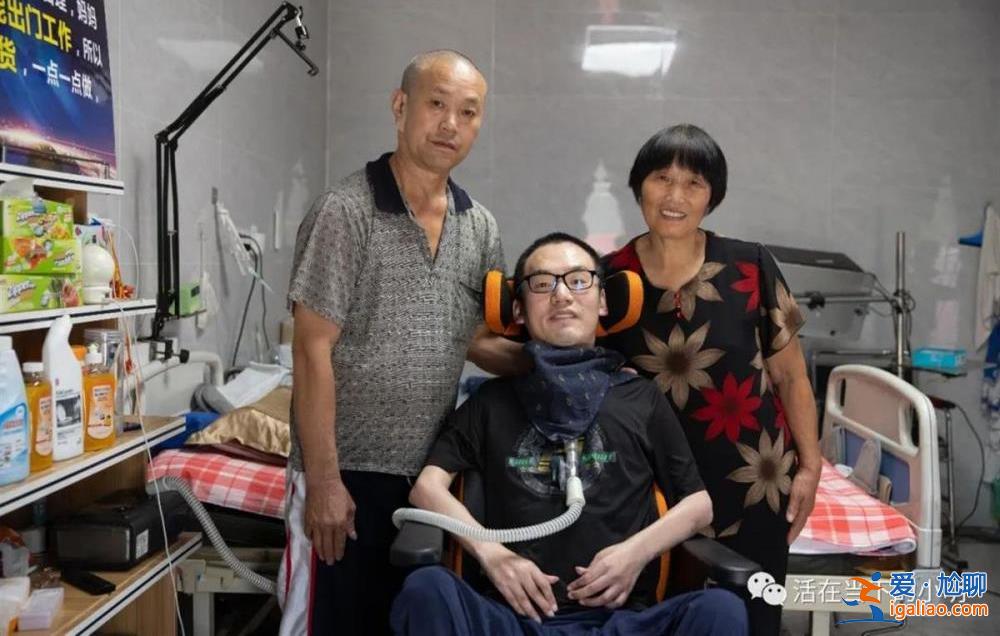 與漸凍癥抗?fàn)?2年的“堅強(qiáng)卓君”離世 曾開網(wǎng)店掙錢給家人買禮物？