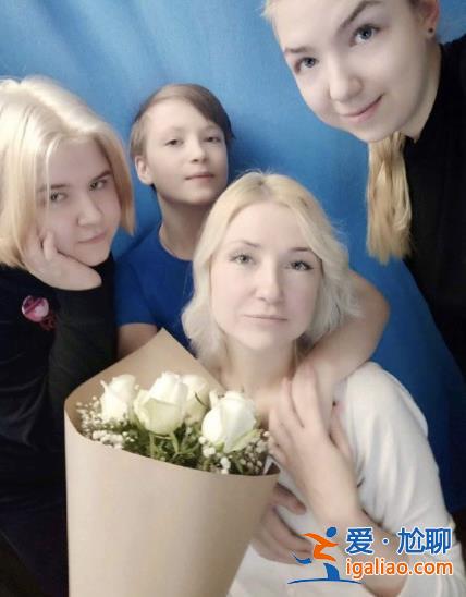 我是鄧佐娃 40歲 記者 競選俄羅斯總統(tǒng)？