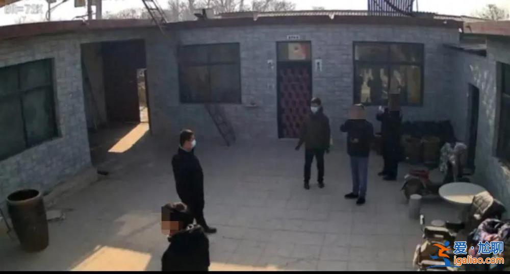 鎮(zhèn)政府人員到老人家中排查散煤 該問問老人為何要“舍優(yōu)取劣”？