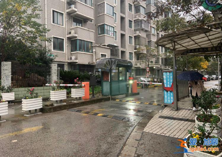 涉案房屋歸水果攤主？