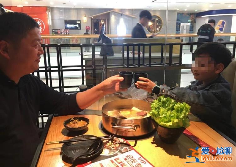 父母狀告班主任 父親轉(zhuǎn)行成律師親自代理該案？