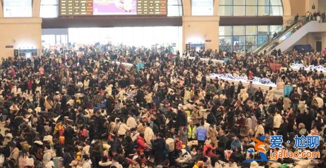 為何導(dǎo)致交通陷入癱瘓？除冰難度有多大？解讀湖北暴雪凍雨的幾大疑問？