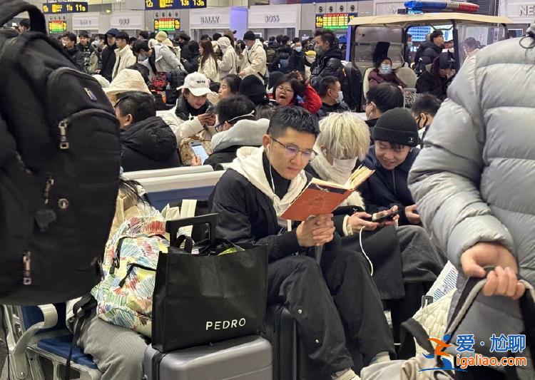 凌晨3點 誰搭上了從上海往安徽的春運加開列車？？