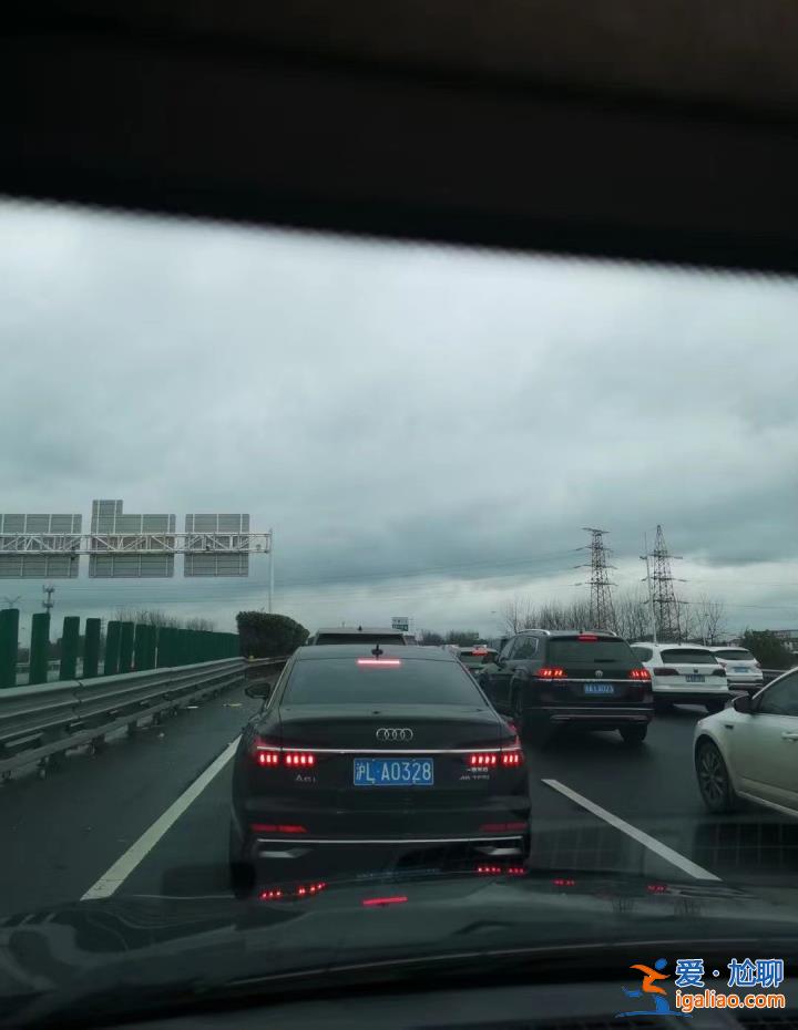 堵堵堵！女子從從河南南陽開車回杭州 4小時只走了兩三公里？