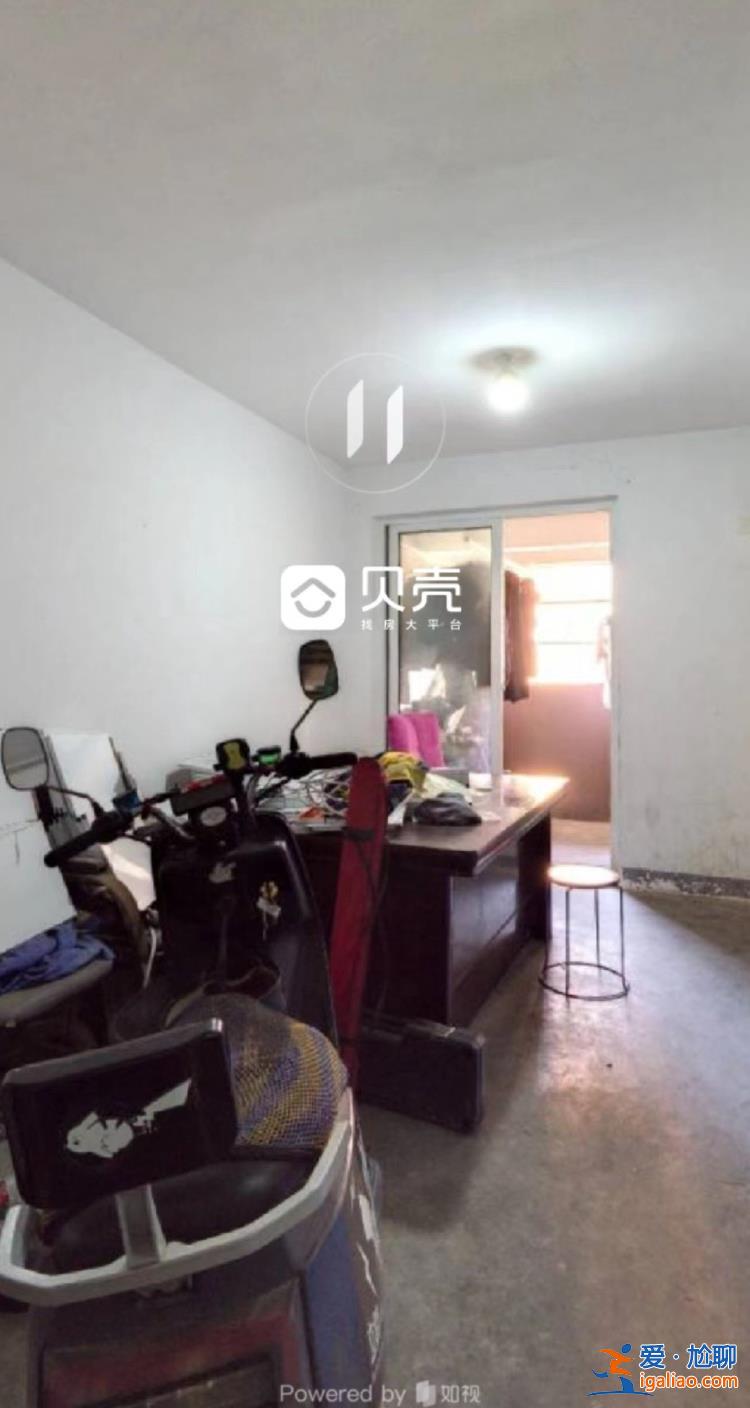 南京一小區(qū)火災(zāi)致15死44傷 架空層停車到底誰之過？？