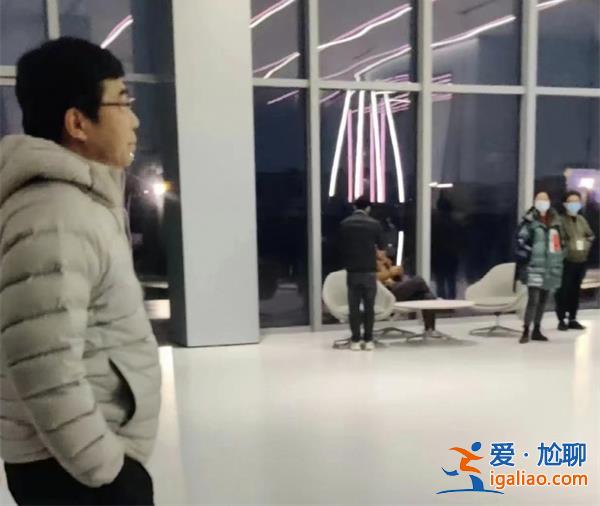 高合汽車丁磊反思停產(chǎn)危機(jī)，高管直播懇求多一些時(shí)間[丁磊]？