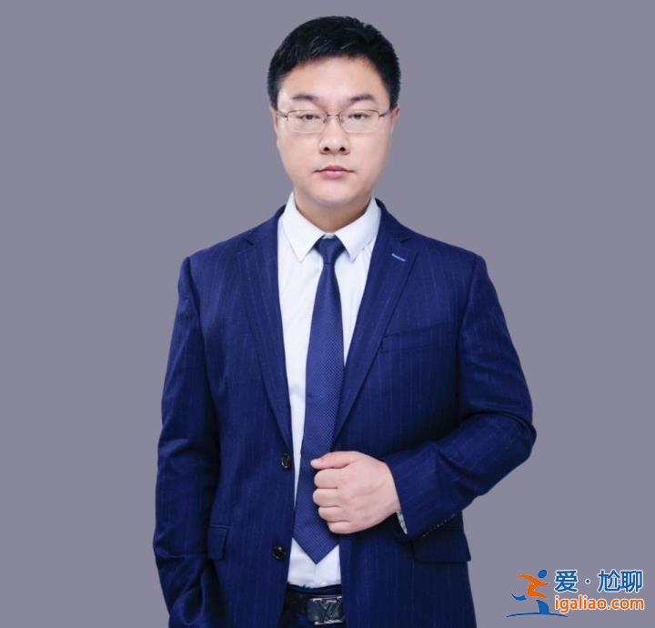 “賓利車主高架傷人事件”勸架男子找到了 當事人是名律師？