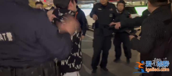 男子從云南飛抵杭州搶劫珠寶店 被抓時叫囂“我不是中國人”？