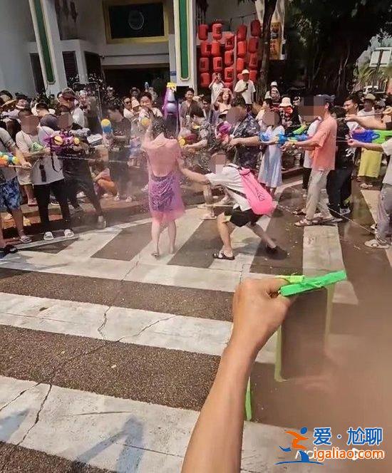 要打破法不責(zé)眾的疑慮？