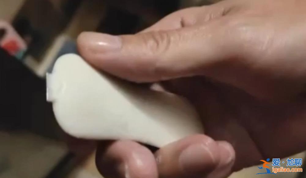 沒有工人不慎掉入刀片的可能？