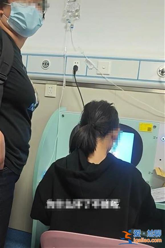 家長占用醫(yī)院霧化機(jī)位置讓孩子寫作業(yè) 耽誤其他患者治療 院方回應(yīng)？