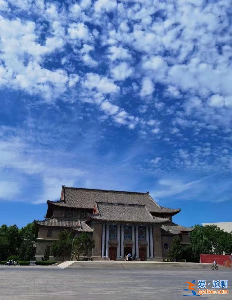 起火時有施工隊在此休息？