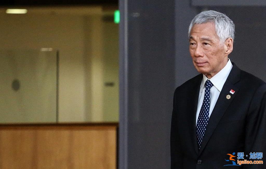 李顯龍宣誓就職新加坡國務(wù)資政？