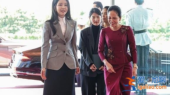 韓國第一夫人“消失”153天后公開露面 出席午宴與柬埔寨首相夫人談笑？