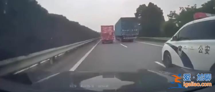 兩民警已停職？