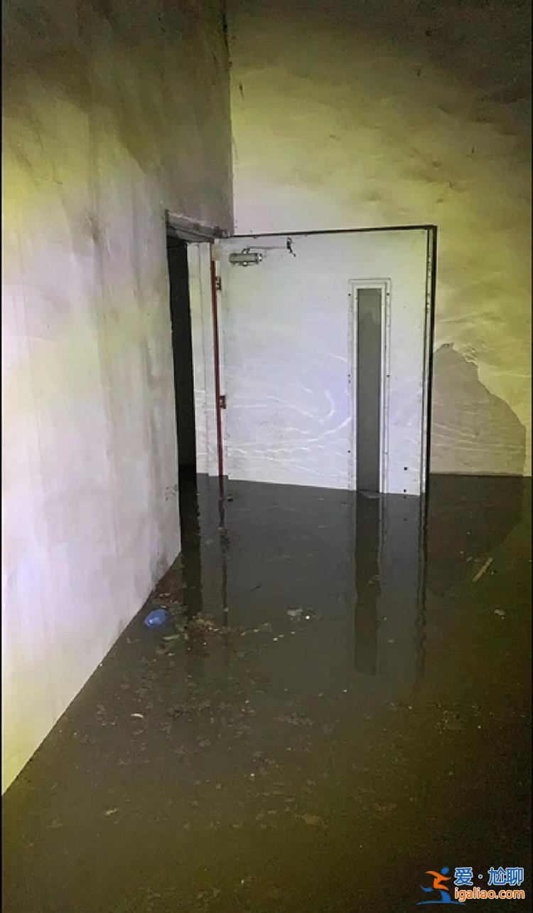 北京朝陽一小區(qū)雨水倒灌地庫 上百輛車被淹 時(shí)隔半月業(yè)主仍索賠無門？