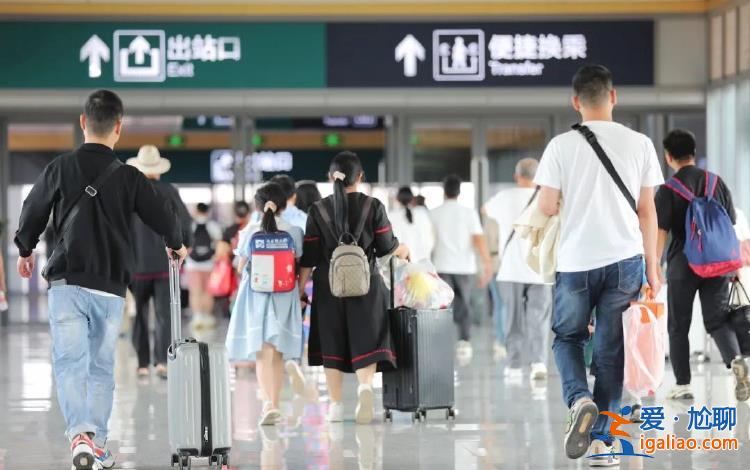 鐵路12306今起發(fā)售國慶黃金周運輸期間車票？
