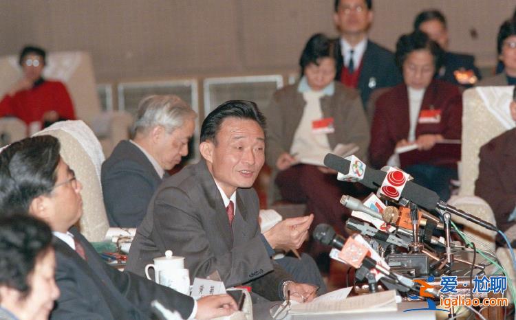 吳邦國同志生平照片？