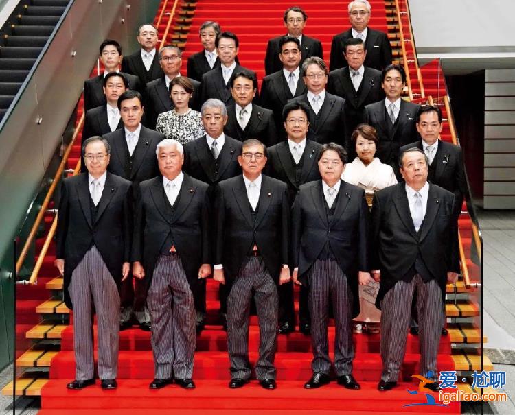 日本新首相 才上臺(tái)就公開(kāi)道歉？