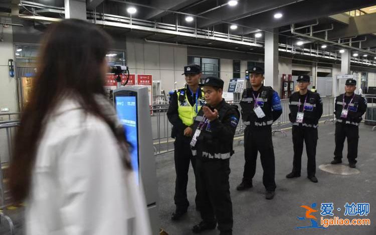 上海進(jìn)入“進(jìn)博時(shí)間” 首次將外國(guó)人永久居住證列為進(jìn)博會(huì)報(bào)名有效證件？