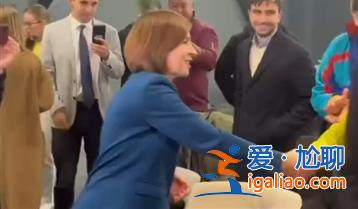 初步結(jié)果顯示第二輪投票得票率領(lǐng)先 摩爾多瓦現(xiàn)任總統(tǒng)桑杜宣布勝選？